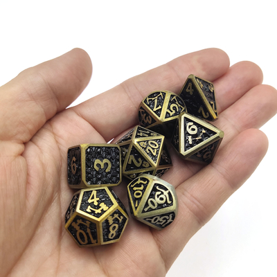 Металлическая карточная игра с защитой от износа, ручная резная игра в кости, практичный многогранник