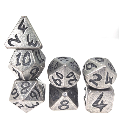 Кость установила для DND или кость RPG установила металл высекаенный рукой облегченный роскошный