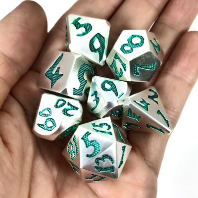 Легковес для кости Rpg собрания установил игру кости металла зеленой серебряной портативной машинки металла уникальную для Dnd