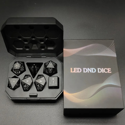 Зажигать DND кости перезаряжаемые с зарядным ящиком 7 PCS LED электронные кости для столового стола
