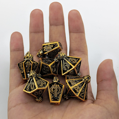 Птичьи клетки, полыни, многоликие металлические кости, темницы и DND#RPG.