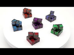 Металлические шестисторонние кости Цветные настольные игры Бегущая группа Игрушка Сценарий Убить DND Дракон и подземелье Реквизиты